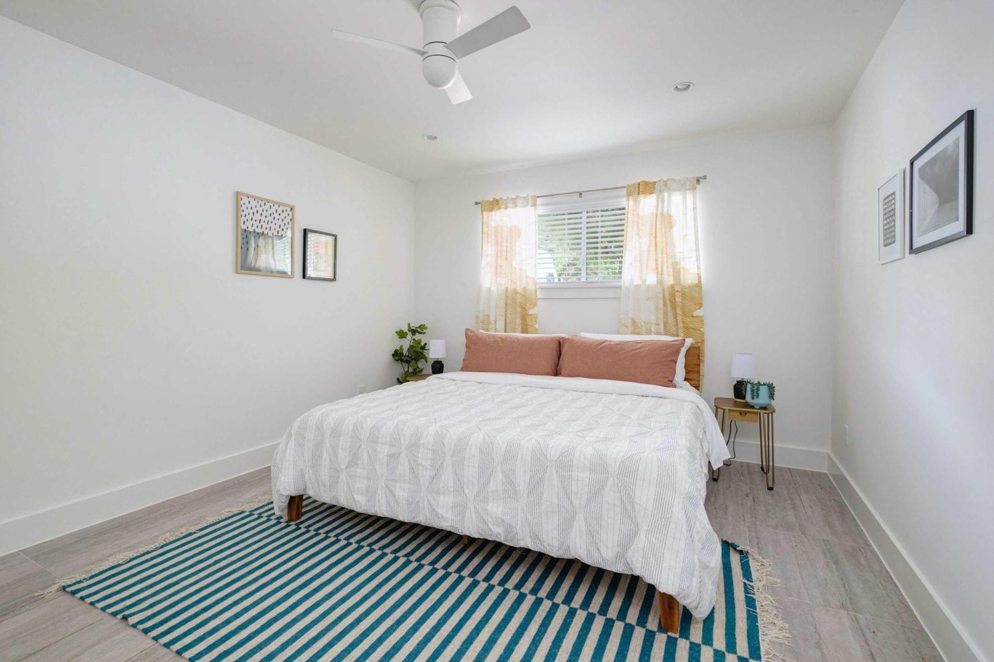 Chic Clarksville 2Br Condo Near Downtown オースティン エクステリア 写真