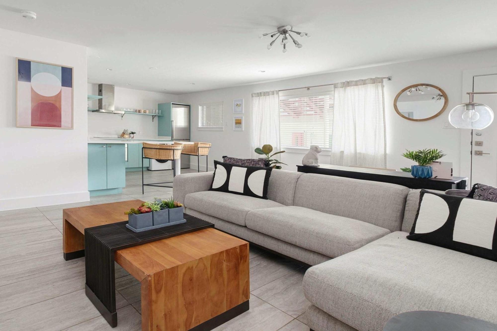 Chic Clarksville 2Br Condo Near Downtown オースティン エクステリア 写真